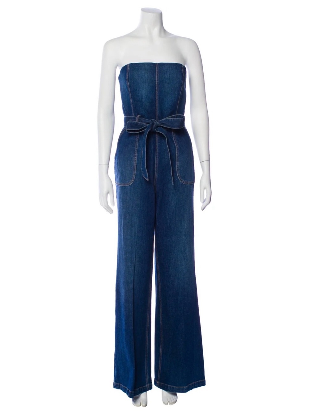 Alice + Olivia Navy Strapless Denim Jumpsuit
MAKE AN OFFER!